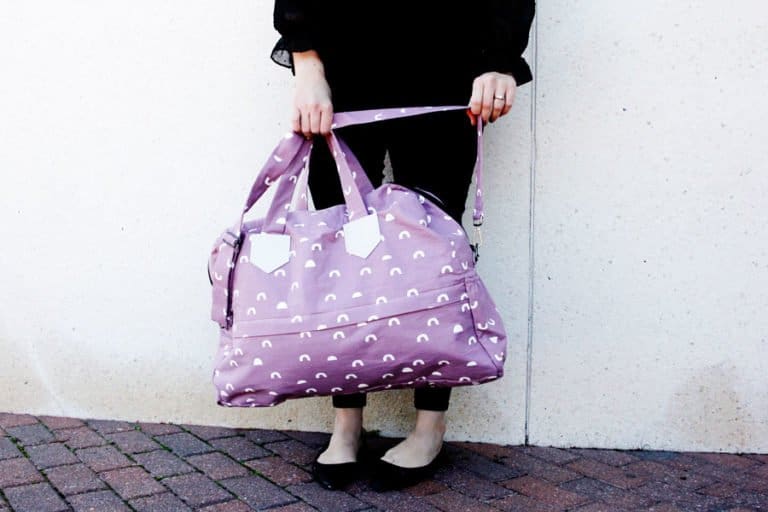 the Weekender Bag Sewing Pattern Lining Video - see kate sew