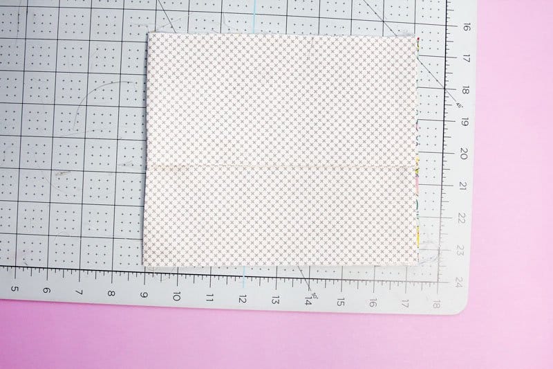 Face Mask with Filter Pocket Pattern