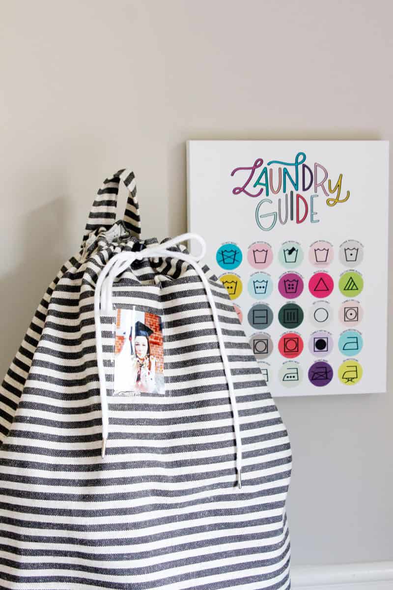 Graduation Gift Idea: Laundry Kit with Free Printable Gift Tag