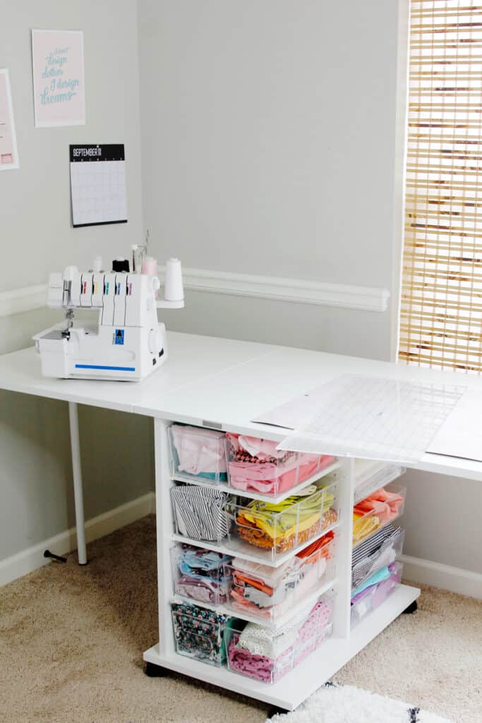 Create a small sewing space with the DreamCart - see kate sew