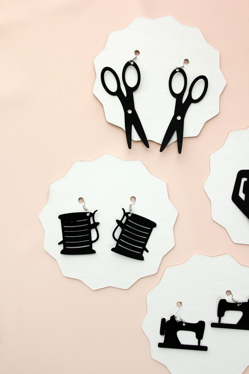 Leather for store earrings cricut