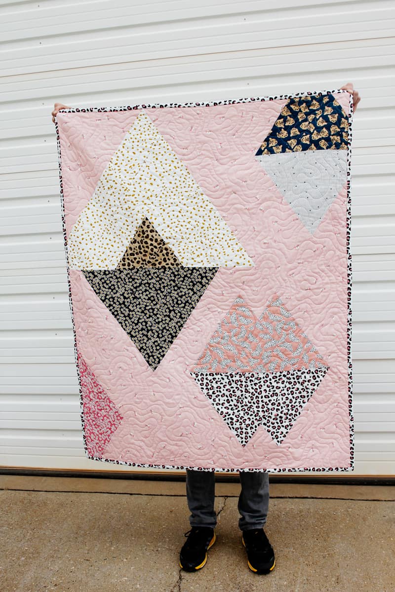 Easy Triangle Quilt Pattern| See Kate Sew