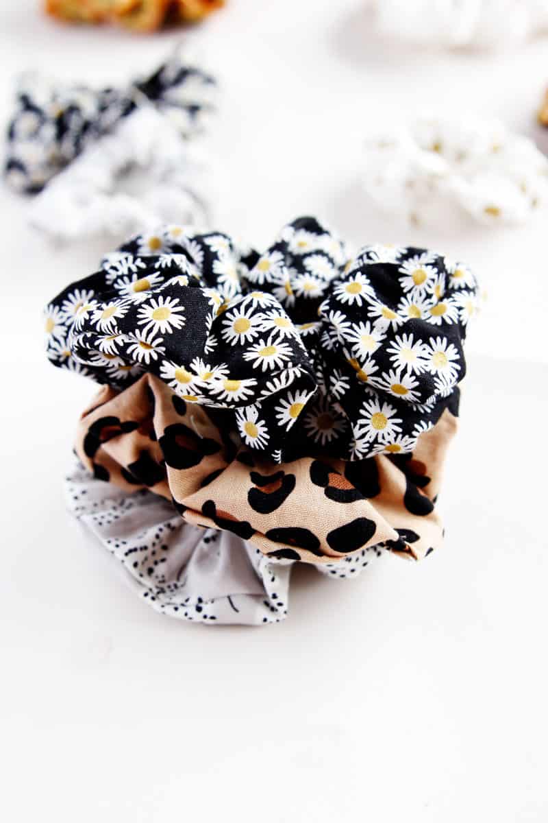 How to Make a Scrunchie with Wide Elastic - Easy with Nice Finish 