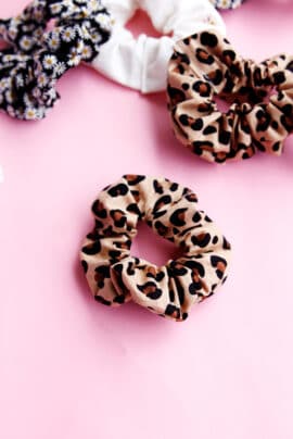 how to sew a scrunchie - easy tutorial - see kate sew