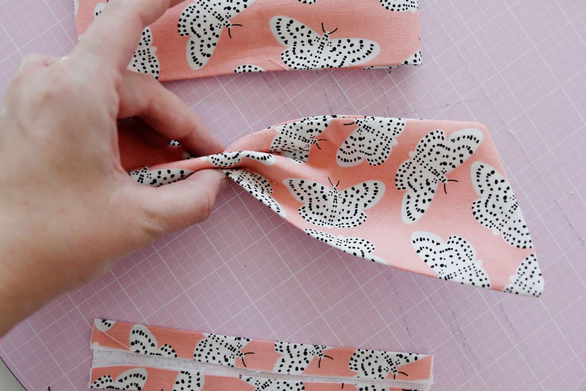 how to make diy dog collar bows see kate sew
