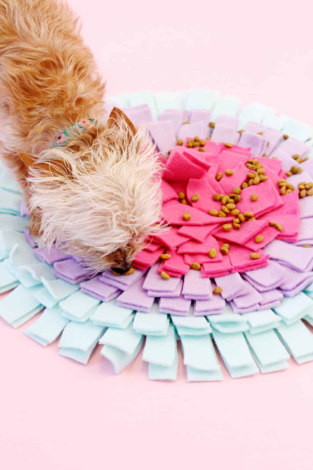 DIY Snuffle Mat for Dogs or Cats see kate sew