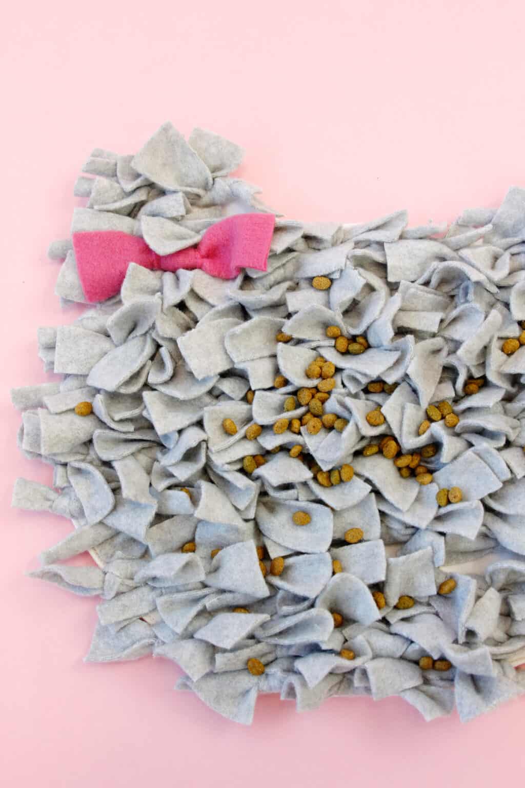 DIY Snuffle Mat for Dogs or Cats see kate sew