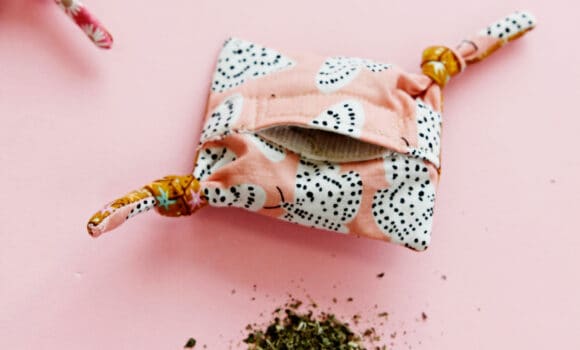 DIY Catnip Pouch | Refillable Catnip Pouch Pattern