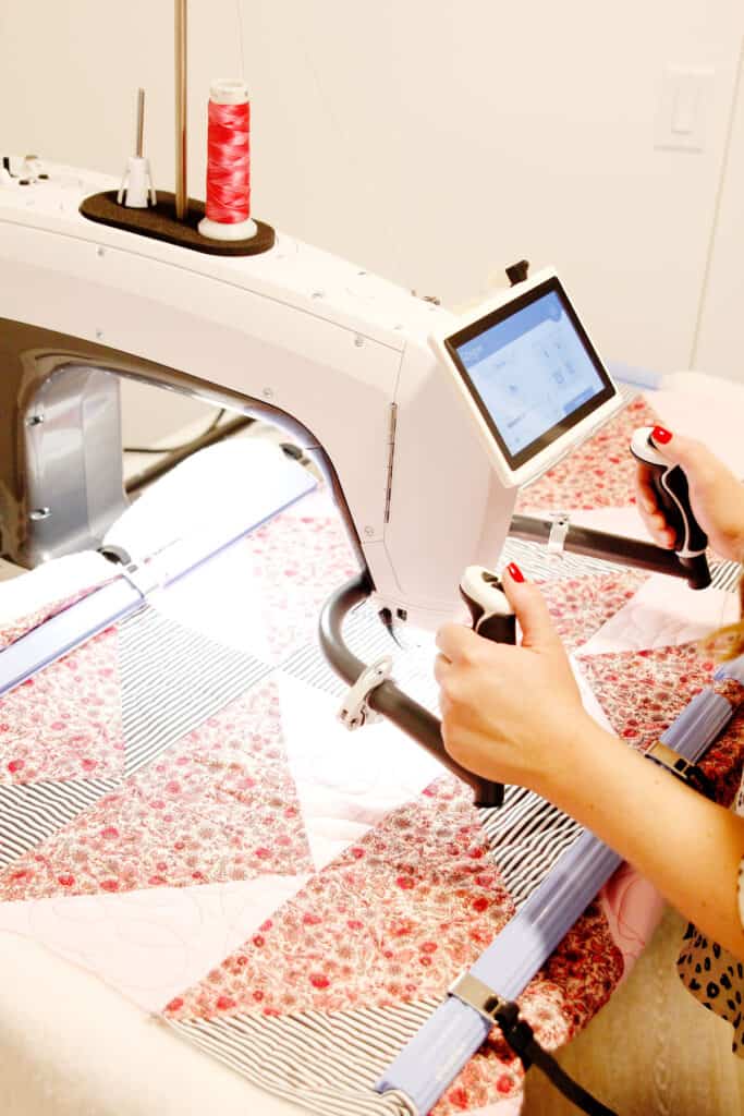 What Makes a Quilting Machine Different from a Sewing Machine