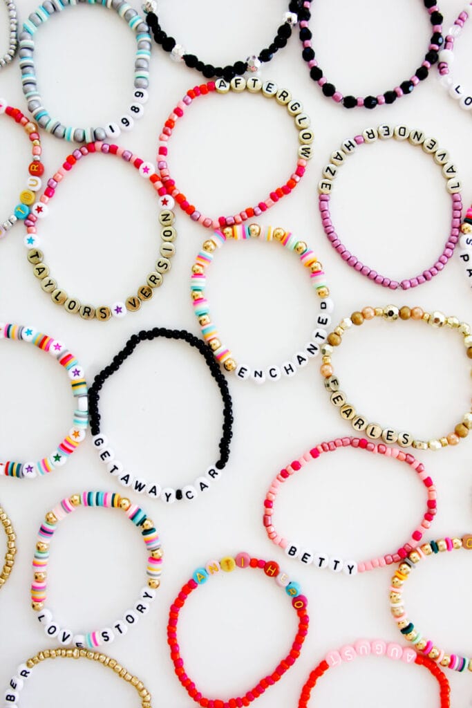 How to Make Friendship Bracelets out of String  Diy bracelets with string,  Diy bracelets, Friendship bracelets