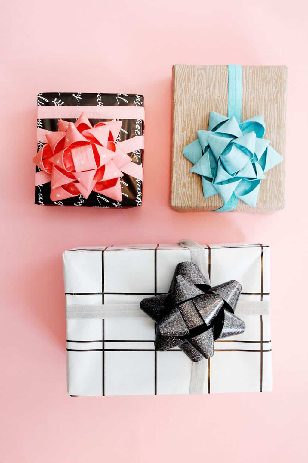 DIY Christmas Gift Bows with Fabric - see kate sew