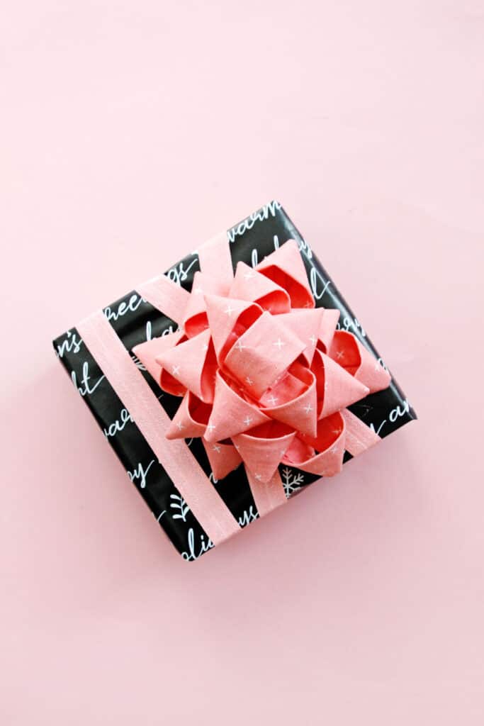 DIY Christmas Gift Bows