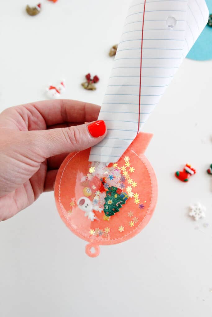 Sew a DIY Snowglobe Ornament with Glitter