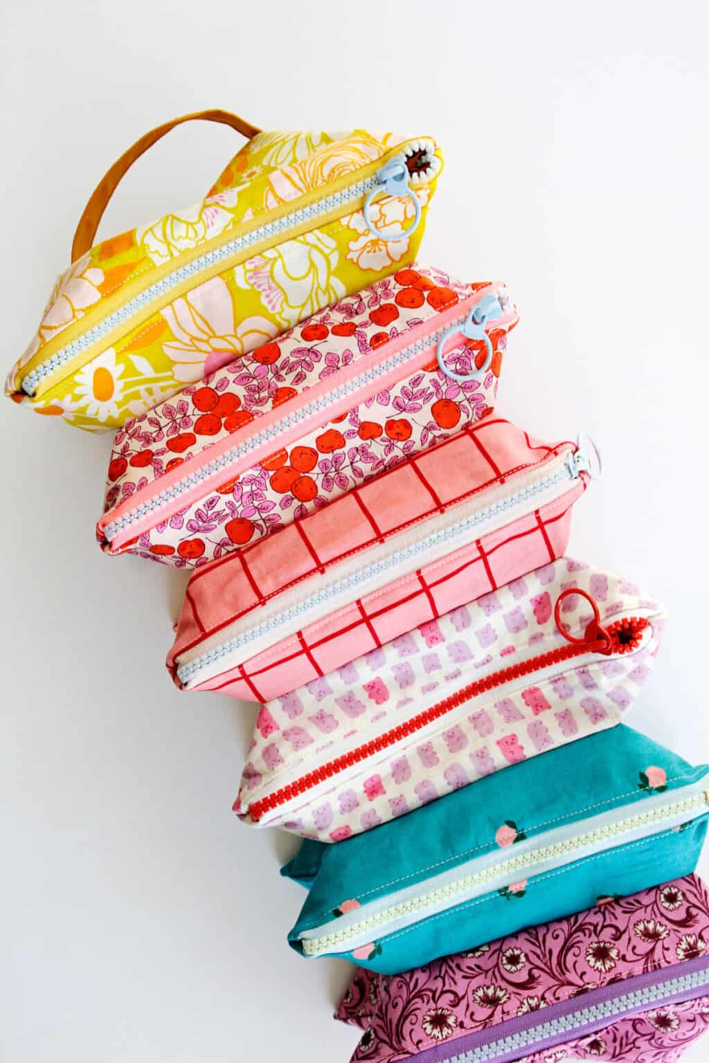 How To Make An Accordion Zipper Pouch (With Pictures) - see kate sew