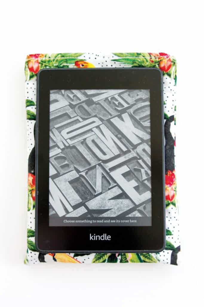 Kindle Sleeve | Dollar Tree Sewing