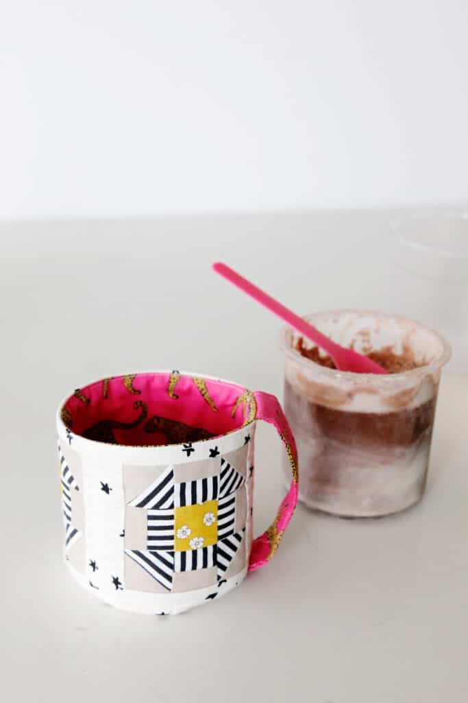 Ice Cream Pint Cozy Pattern - Ninja Creami Holder Tutorial