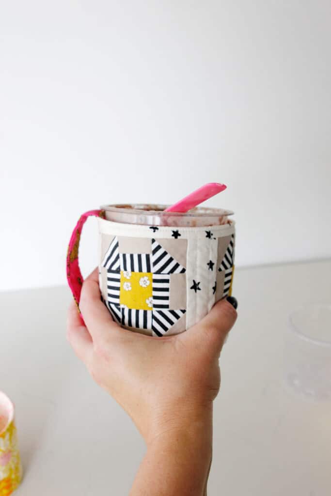 Ice Cream Pint Cozy Pattern - Ninja Creami Holder Tutorial